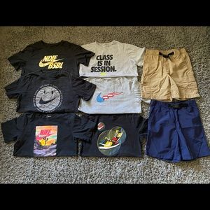 Boys Nike lot size large